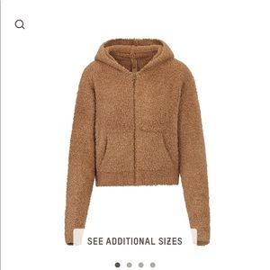 🤎 SKIMS Cozy Knit Zip Up Hoodie